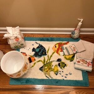 Colorful Fish Bath Mat Set